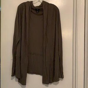 NWOT Gap women’s lightweight, T-shirt cardigan